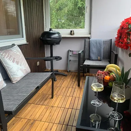 Glamour Mit 2 Schlafzimmern Und Balkon